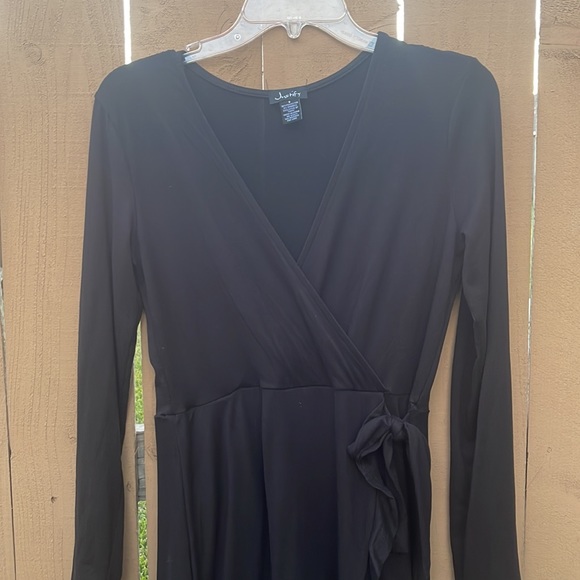 BLACK DRESS! - Picture 2 of 5